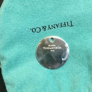 SOLD‼️RARE Tiffany & co 2003 coin edge pendant”M”